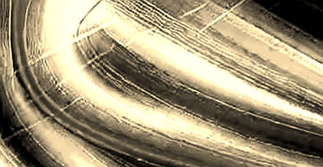 Tariff Lock-In and Energy Shock: The Macro Trap Reshaping Crypto's Risk Premium Tariff Lock-In and Energy Shock: The Macro Trap Reshaping Crypto's Risk Premium